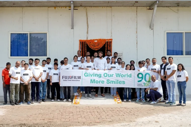 FUJIFILM-Smile-1.jpg