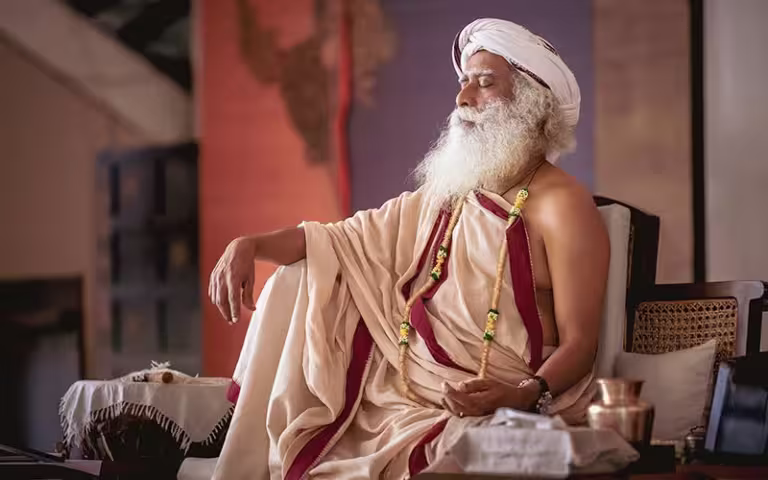 sadhguru-jaggi-vasudev-isha-foundation.jpg