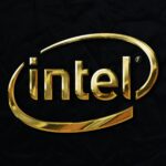 Intel’s AI Comeback Gains Momentum: Strong Forecasts Lift Shares, Higher Investment Signals Confidence