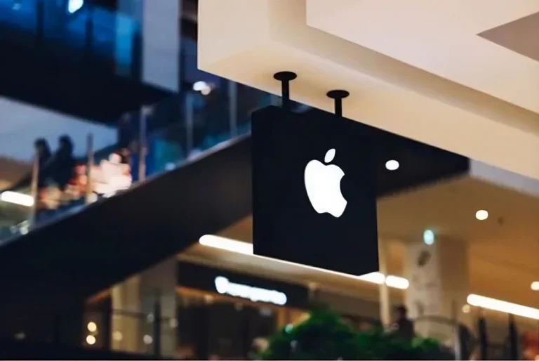 Apple Briefly Becomes World’s First Public Company to Touch $5 Trillion Market Value