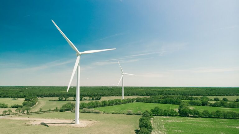 India’s Solar Power Generation Surges 138% in Four Years, Renewable Share Continues to Rise